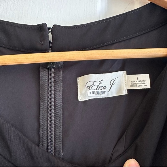 Eliza J Women's Black Jumpsuit with Cap Sleeve and Wide Leg - Picture 6 of 8